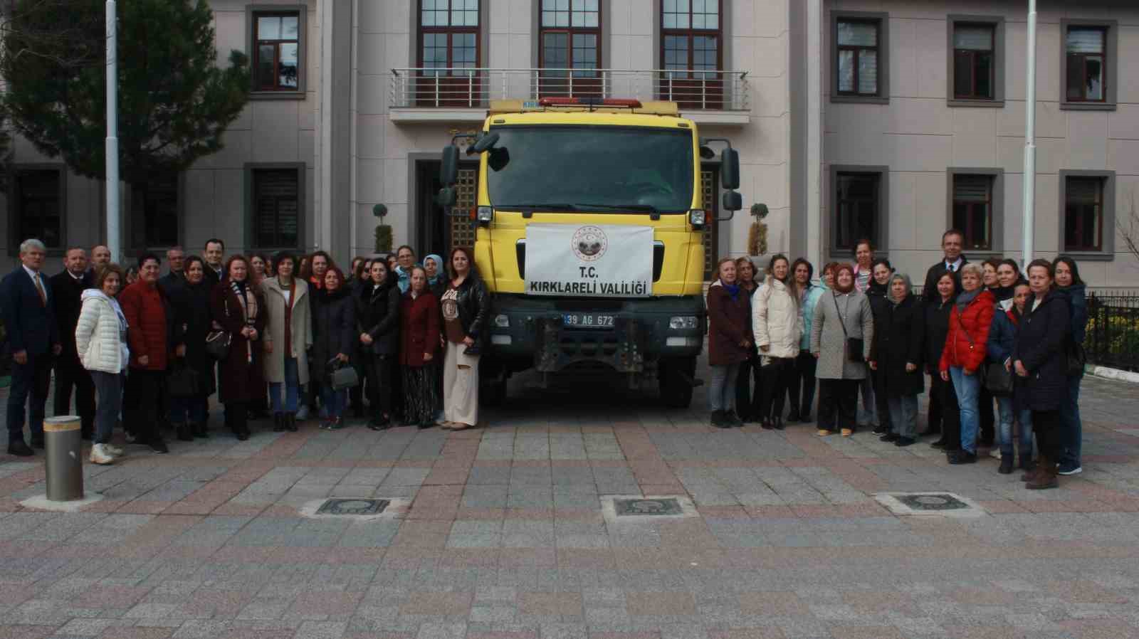 Kırklareli’nden deprem bölgesine uyku tulumu desteği