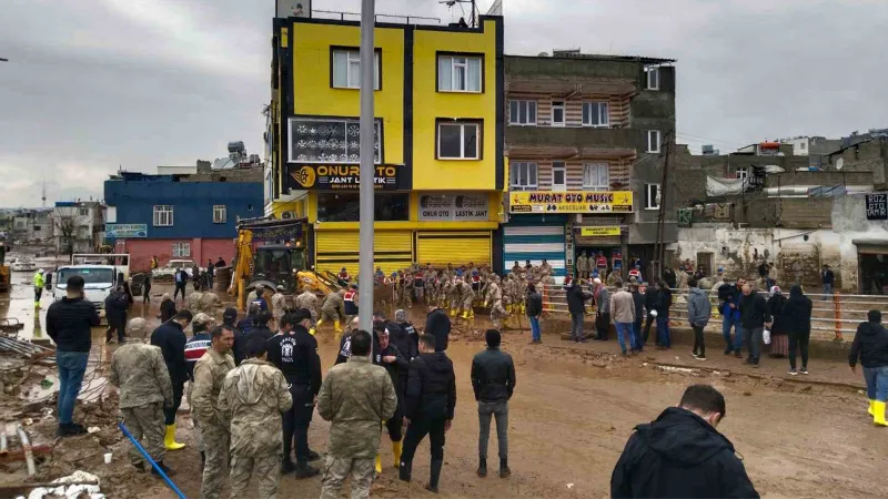 Doç. Dr. Özçelik: “Şanlıurfa’daki afetin sebebi akış kesitinin yeterli olmaması”