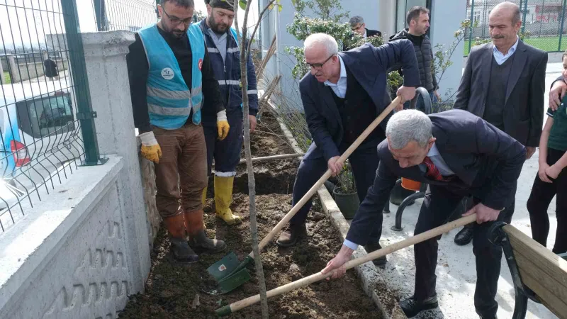 Tekkeköy’de binlerce fidan toprakla buluştu