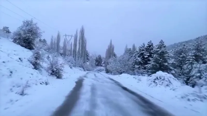 Denizli baharın ortasında beyaz gelinliğini giydi