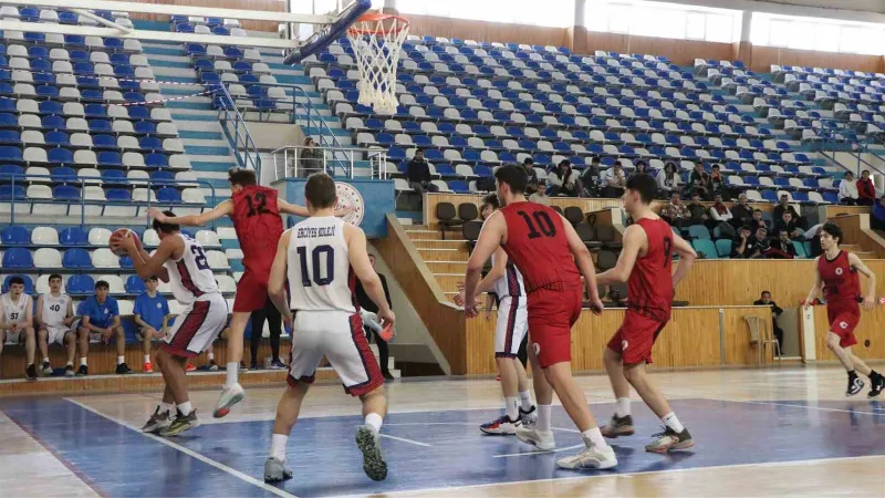 U18 Erkekler Basketbol Bölge Şampiyonası Karaman’da başladı