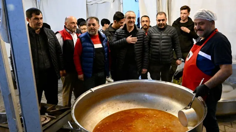 Dilovası Belediyesi Ramazan’da da depremzedelerin yanında