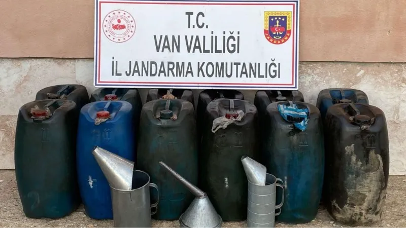 Başkale’de 800 litre kaçak akaryakıt ele geçirildi