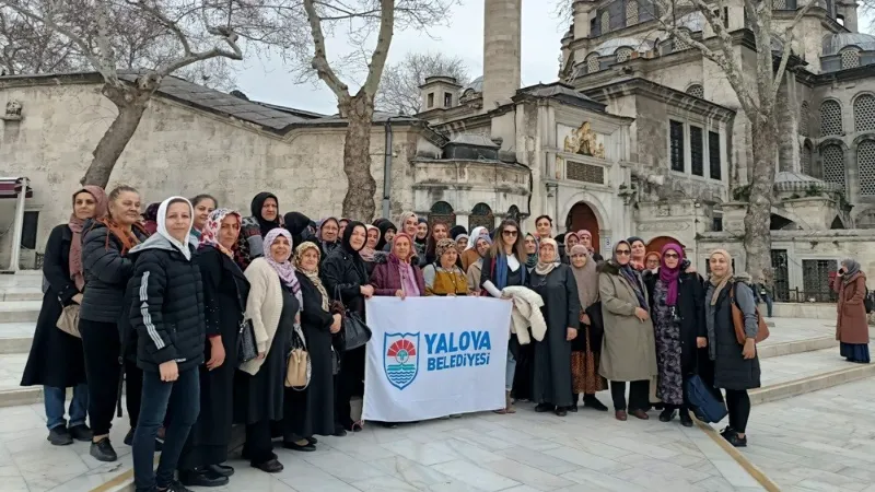 Yalova Belediyesi’nin tarihi cami gezileri devam ediyor