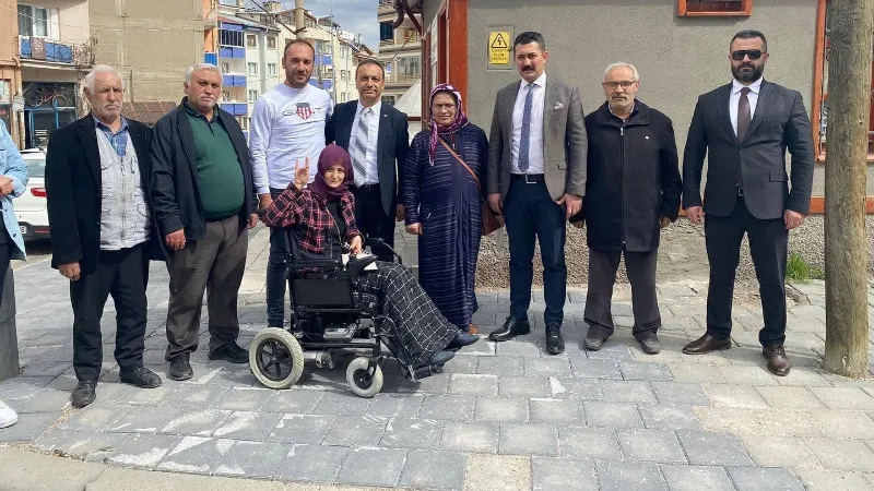 Milletvekilinden ihtiyaç sahibi bin aileye kışlık ve nakdi yardım