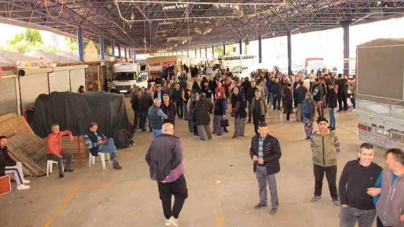 Kumluca Belediyesinin 190 bin lirayı bulan pazar yeri tahsis ücreti esnafı ayaklandırdı