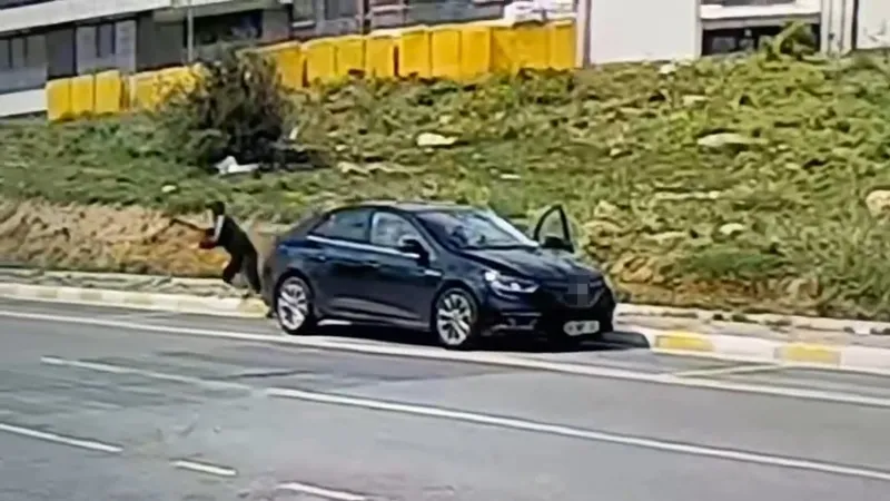 Pendik’te otomobile ateş açıldı; 1 ölü, 1 yaralı