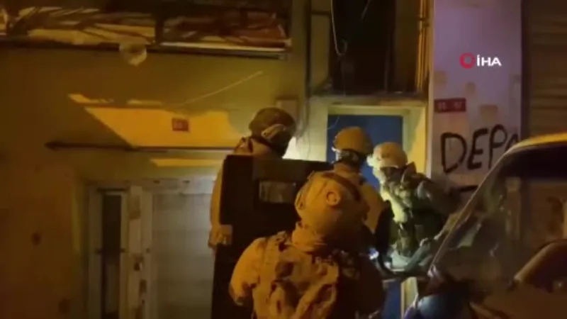 İstanbul’da kaçak göçmenlerin kaldığı "şok evlerine" operasyon: 56 yabancı yakalandı
