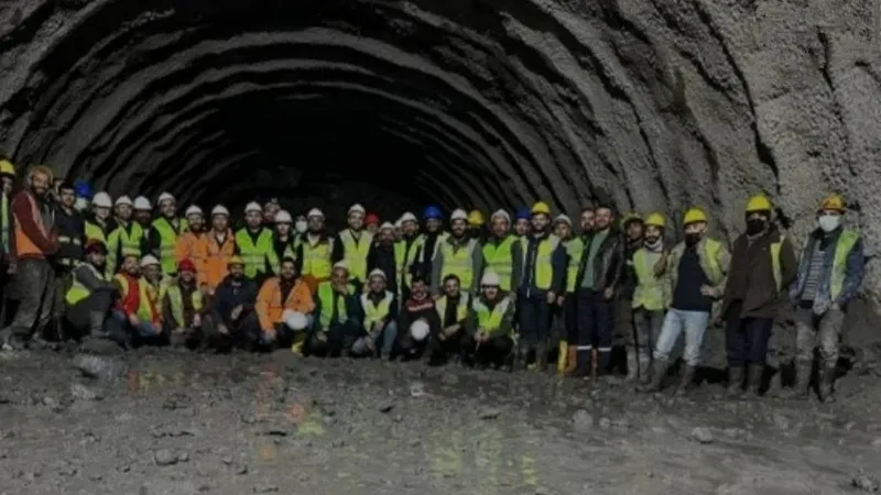 Yolculuğun 5 dakikaya inmesi beklenen ’32 viraj’da ışık göründü