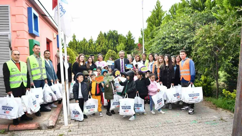 Çukurovalı çocuklar, Hatay’daki depremzede arkadaşlarına oyuncak gönderdi