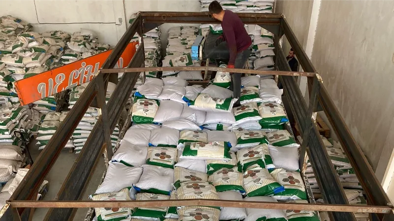 Mersin Ticaret Borsası’ndan depremzede çiftçilere 13 ton tohum desteği