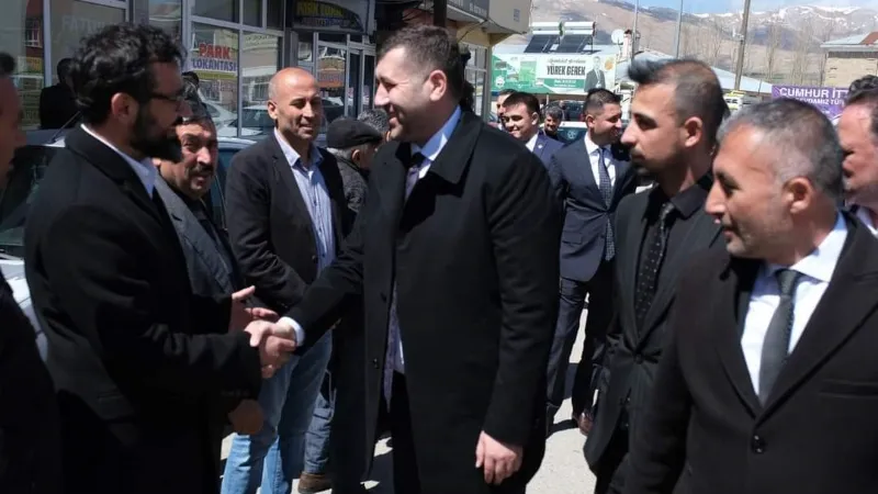 Baki Ersoy Sarız’da vatandaşlarla buluştu