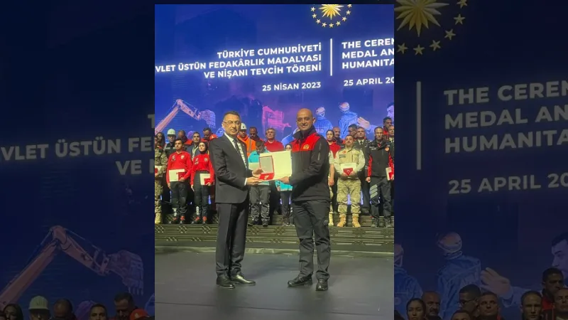 ’Devlet Üstün Fedakârlık Madalyası’nı Cumhurbaşkanı Yardımcısı Fuat Oktay’dan aldı