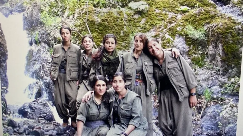 Yeşil Sol Parti adayı Ayten Dönmez’in PKK kamplarındaki yeni fotoğrafları ortaya çıktı