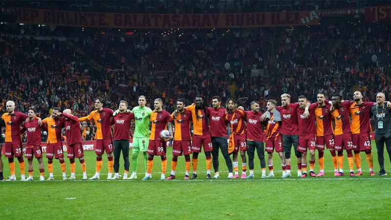 Galatasaray bu sezon ligde İstanbul takımlarına yenilmedi