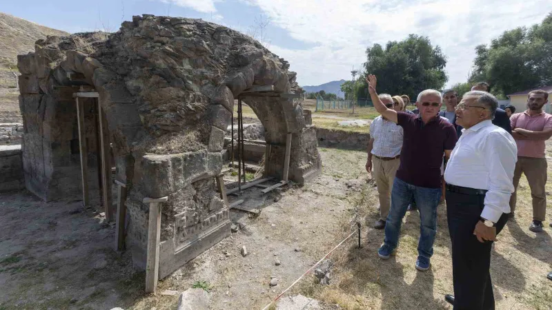 Başkan Büyükkılıç, Kayseri’deki ’Saklı Tarih’i insanlığa kazandırdı