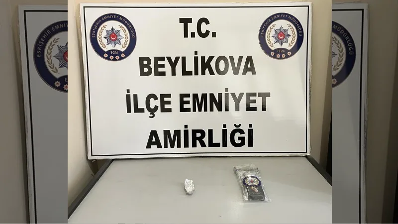 Beylikova’da 2 şahıs uyuşturucu maddeyle yakalandı