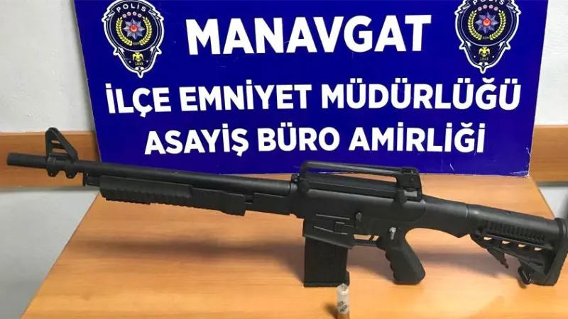 Manavgat’ta aranan 20 şüpheli tutuklandı