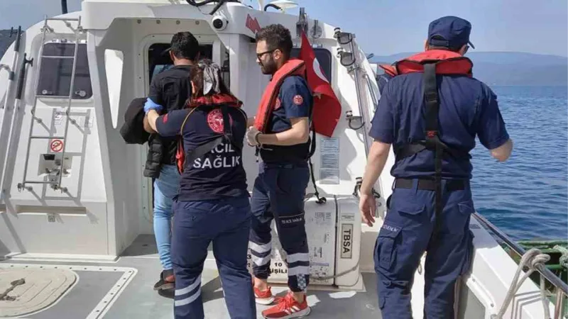 Rahatsızlanan gemi personeline tıbbi tahliye