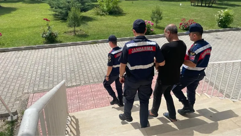 Diyarbakır’da firari hükümlüler jandarmadan kaçamadı