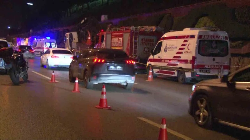 Maltepe’de otomobil işçilerin arasına daldı, 4 işçi hayatını kaybetti