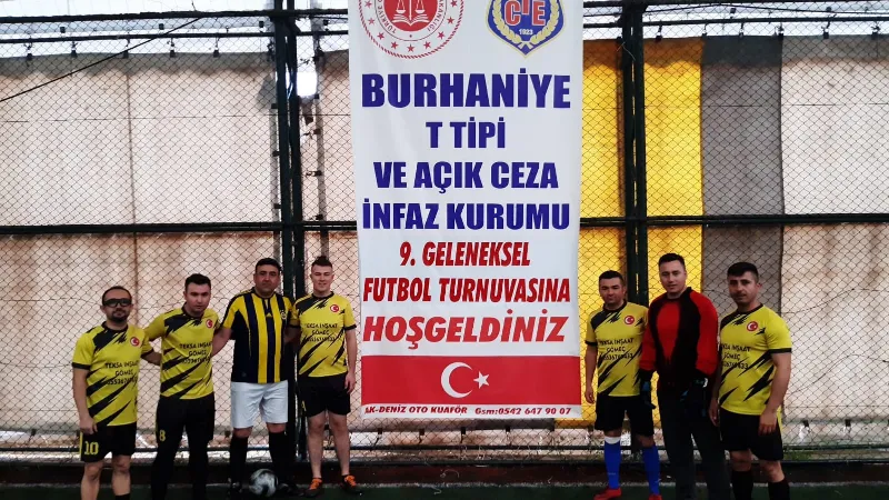 Burhaniye’de Geleneksel Futbol Turnuvası ilgi gördü