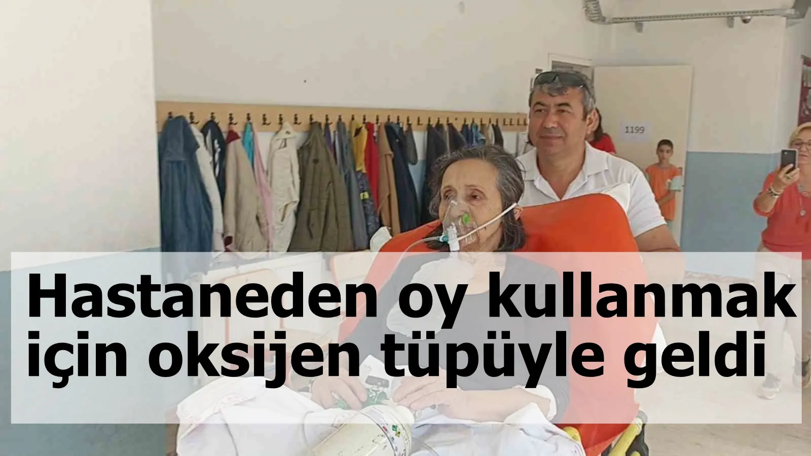 Hastaneden oy kullanmak için oksijen tüpüyle geldi