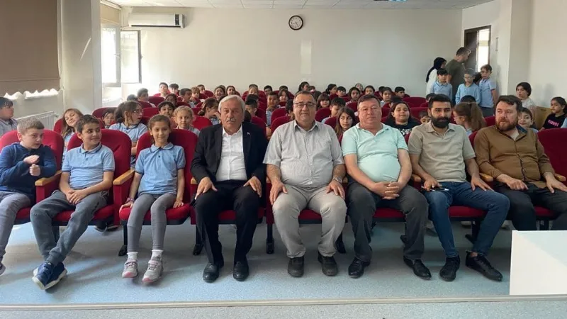 “Sıfır Atık” projesi çerçevesinde okullarda konferans düzenlendi