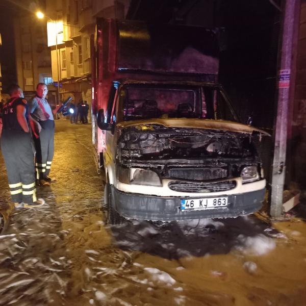 Kilis'te, kamyonet kundaklama iddiasına 1 gözaltı