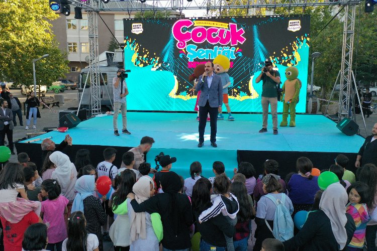 Başkan Altay Çocuk Günleri'nde çocuklarla buluştu
