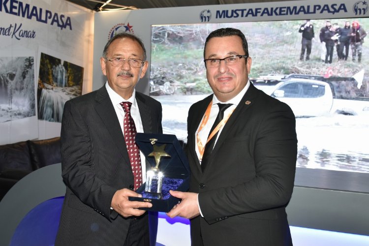 Bursa Mustafakemalpaşa'nın gençlik çalışmalarına başarı ödülü
