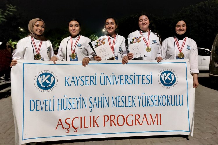 KAYÜ'nün 'altın' aşçılık öğrencileri