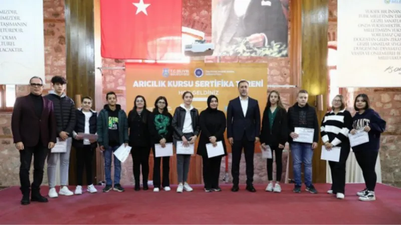 İstanbul Silivri'de arıcılar sertifikalandı
