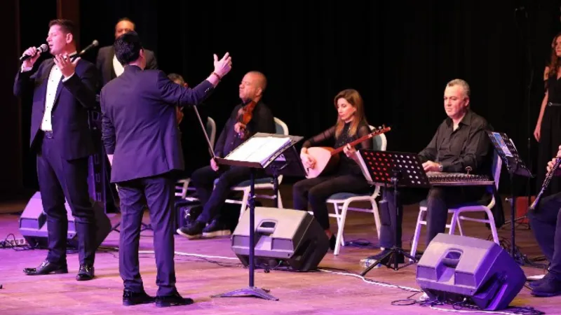 İzmir Narlıdere'de şarkılar farkındalık için söylendi