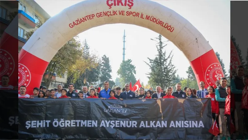 Gaziantep'te şehit öğretmen anısına koşu ve yürüyüş