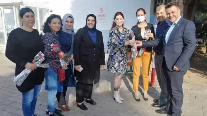 Aydın Didim'de AK Partililer diş hekimlerini unutmadı