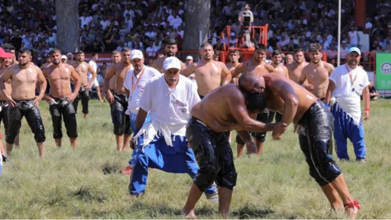 Kırkpınar Yağlı Güreşleri'nin tarihleri belli oldu