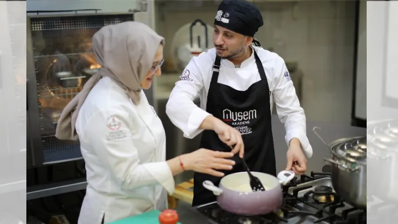 Gaziantep'te dünya lezzetleri akademik öğretiliyor