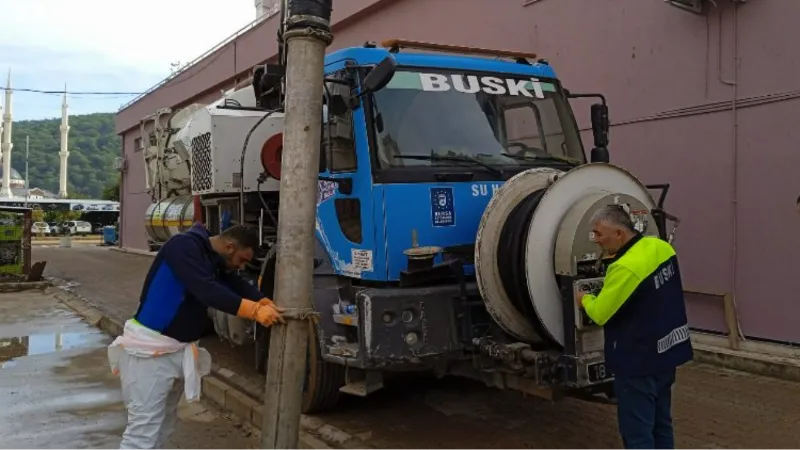 BUSKİ ekipleri Antalya'da sel bölgesinde