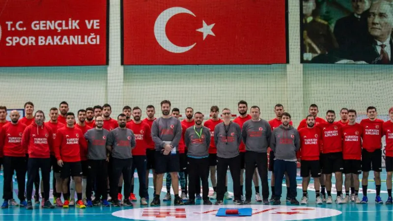 A Milli Erkek Hentbol Takımı, hazırlıklarını sürdürüyor