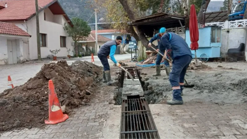 Manisa Allahdiyen'de su taşkınlarına önlem