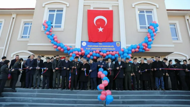 Vali Çiçek'ten Yeşilhisar İlçe Jandarma binası açılışı