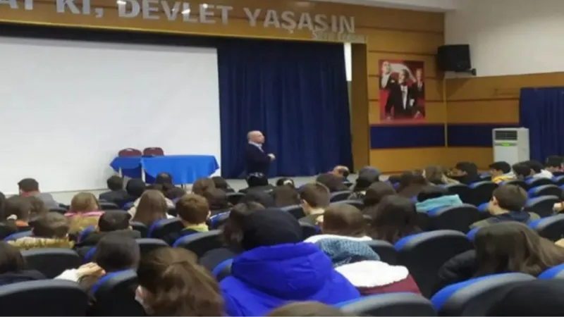 Bilecik Pazaryeri’nde öğrencilere motivasyon konferansı