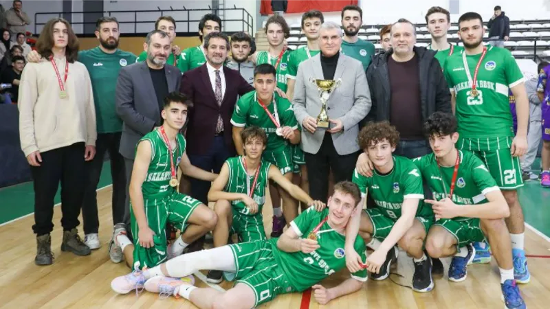 Sakarya, U-18 basketbol şampiyonu