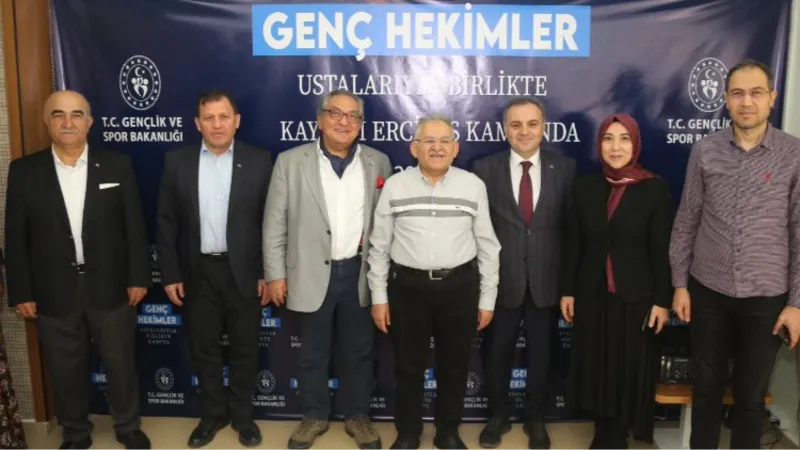 Kayseri'de hekimlerden anlamlı kamp