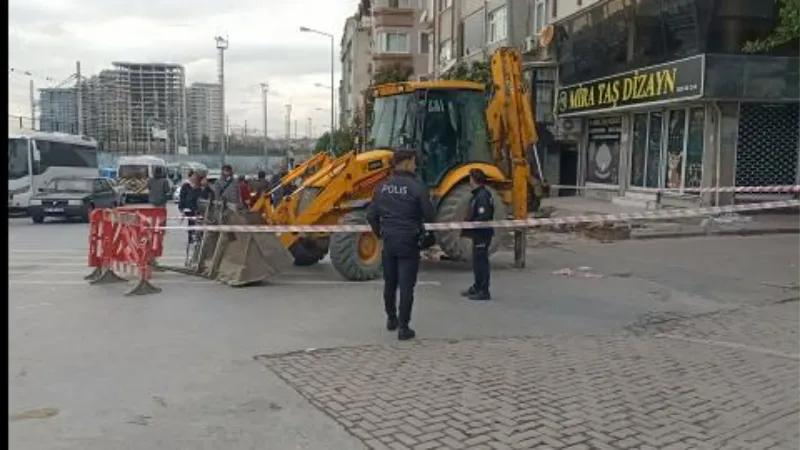 Zeytinburnu'nda kepçe operatörü engelliyi ezdi 