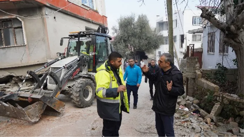 Çayırova, Defne’de hayatı normale döndürmek için çalışıyor