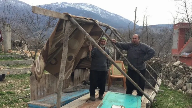 30 gündür çadır bekleyen köy!