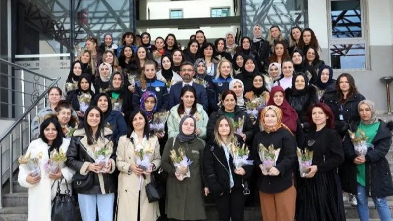 Bursa İnegöl'de kadın personele 8 Mart yemeği