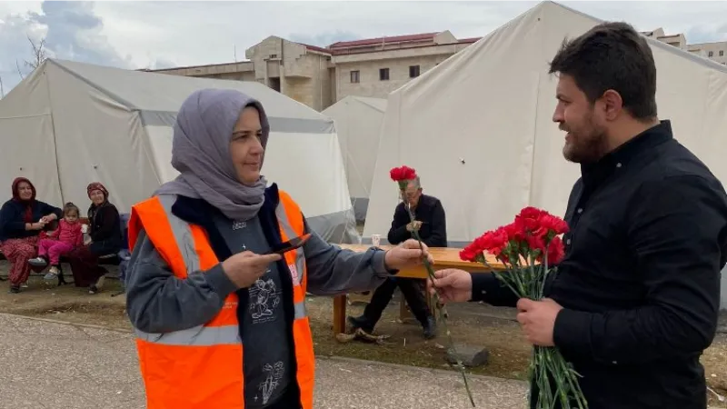 Başkan Satıcı’dan depremzede kadınlara 8 Mart sürprizi